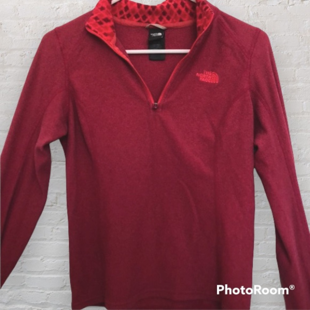Women’s North Face Dark Pink Fleece Quarter Zip